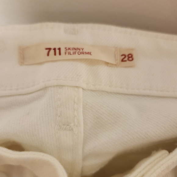 LEVI'S  white,  size  28 - Picture 10 of 14